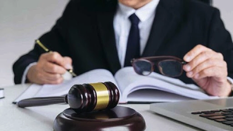 سیر تحول مقررات شغل وکالت بعد از انقلاب 57